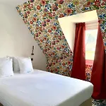 New Hotel Republique