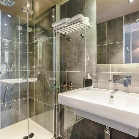 Hotel New République Parigi
