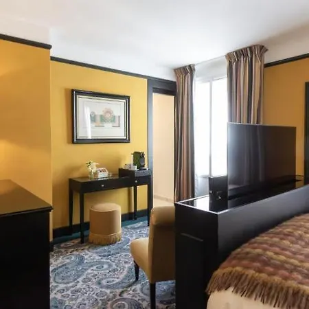 New République 4* Parigi