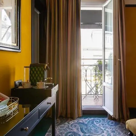 New République Hotel 4*