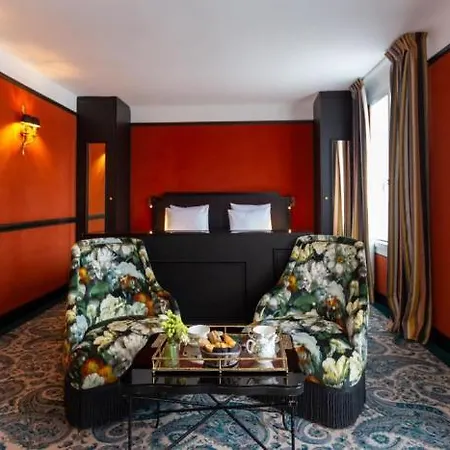 Hotel New République 4*