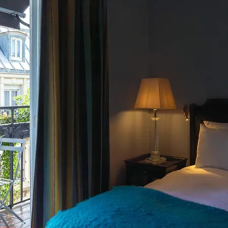 New République 4* Parigi