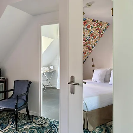 Hotel New République 4*