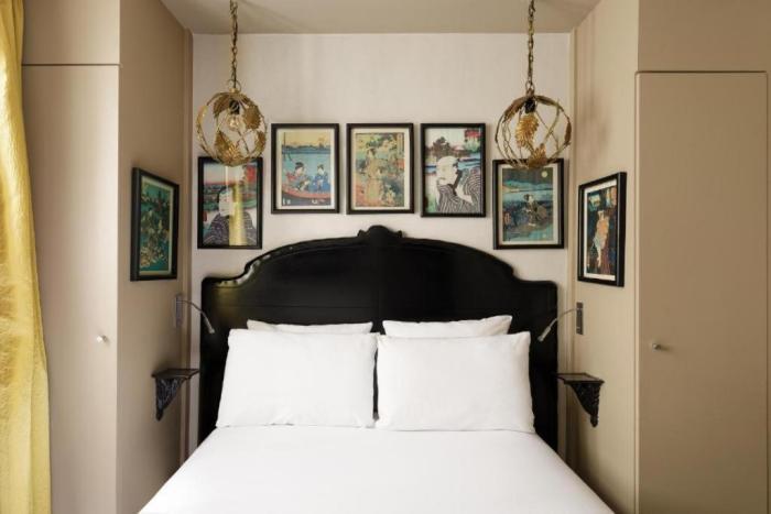 New Republique Hotel