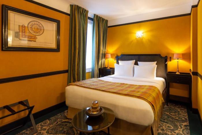 New Republique Hotel