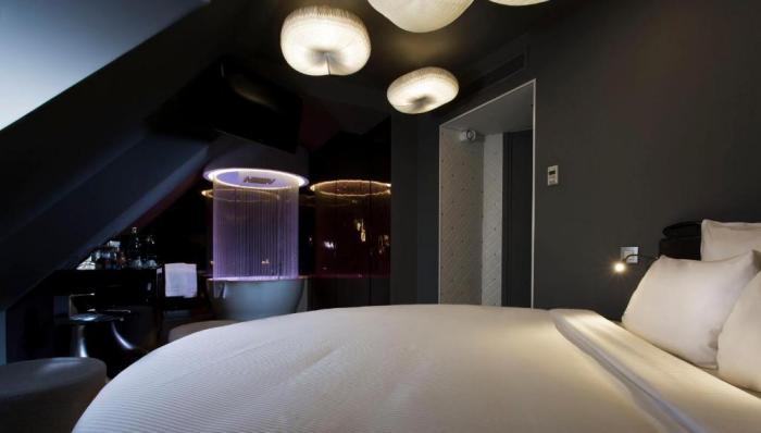 New Republique Hotel